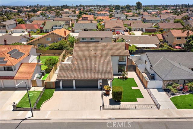 16086 Sweetleaf Street, Fountain Valley CA: https://media.crmls.org/medias/e29f98fb-b572-4c09-b10b-4df4947f6879.jpg