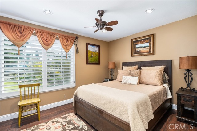 17927 Sun Hill Drive, Yorba Linda CA: https://media.crmls.org/medias/e2a199c5-75d4-48ea-99a5-a245b894ecee.jpg