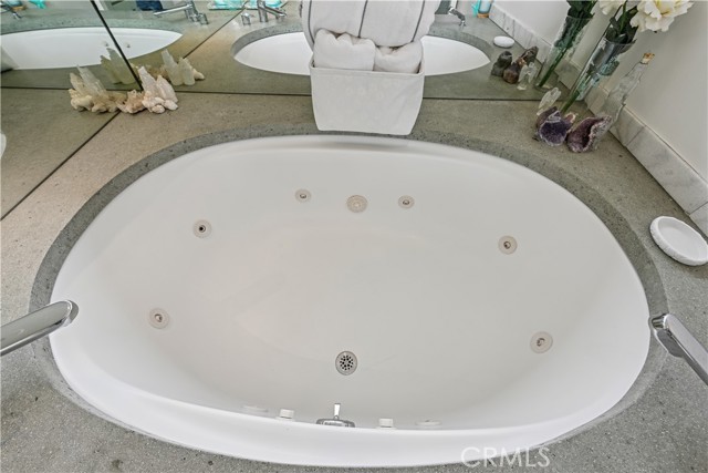 Detail Gallery Image 15 of 21 For 6 Voyage St #204,  Marina Del Rey,  CA 90292 - 2 Beds | 2 Baths