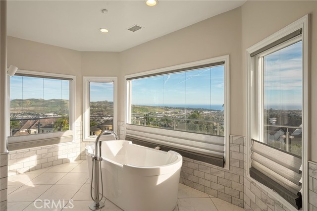 Detail Gallery Image 36 of 59 For 4 Old Ranch, Laguna Niguel,  CA 92677 - 6 Beds | 6/1 Baths