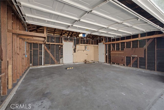 4219 Artesia photo 42