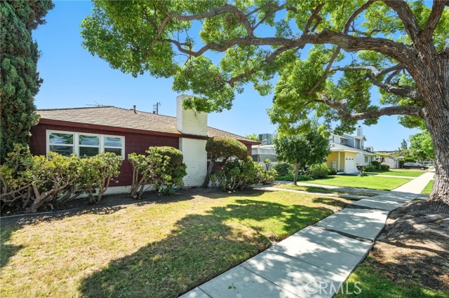 1850 Fanwood Avenue, Long Beach CA: https://media.crmls.org/medias/e2a36670-6e29-4d39-94d5-a3dccf9a4316.jpg