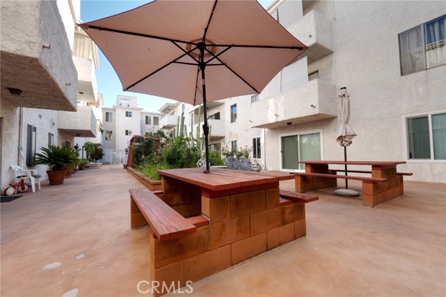 Detail Gallery Image 26 of 27 For 1422 Rock Glen #309,  Glendale,  CA 91205 - 2 Beds | 2 Baths