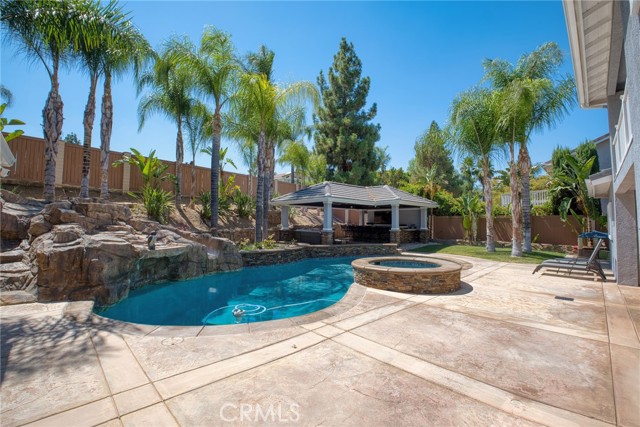 Image 3 for 1136 Millbrook Rd, Corona, CA 92882