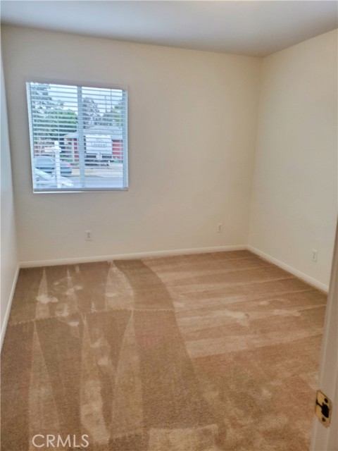 17961 Lull Street, Reseda CA: https://media.crmls.org/medias/e2a4286b-2f04-413f-bd77-20a28b6f87d6.jpg