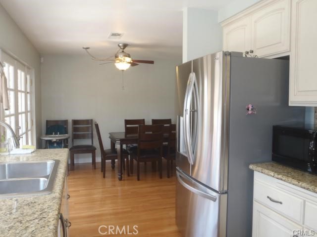 11459 Shippigan Way, Cypress CA: https://media.crmls.org/medias/e2a43dfd-8b65-4021-9427-e9e3266d90c3.jpg
