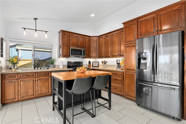 Detail Gallery Image 8 of 25 For 27819 Sumner, Saugus,  CA 91350 - 3 Beds | 2 Baths