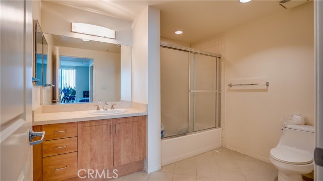 267 S San Pedro Street #210, Los Angeles, CA, 90012 267 S San Pedro Street #210, Los Angeles, CA, 90012