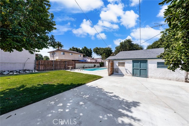 10917 Montecito Drive, El Monte CA: https://media.crmls.org/medias/e2a67fad-3d9d-4120-b446-5dff61f2f812.jpg