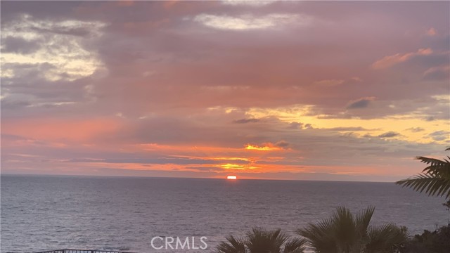 31423 South Coast Hwy, Laguna Beach CA: https://media.crmls.org/medias/e2a6c3a9-d663-4beb-9c73-9e97f79e7295.jpg