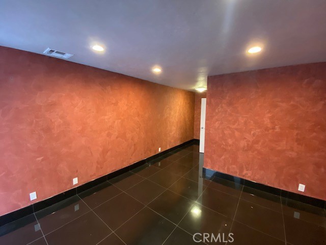 Detail Gallery Image 32 of 34 For 1333 S Beverly Glen Bld #402,  Los Angeles,  CA 90024 - 5 Beds | 5/1 Baths