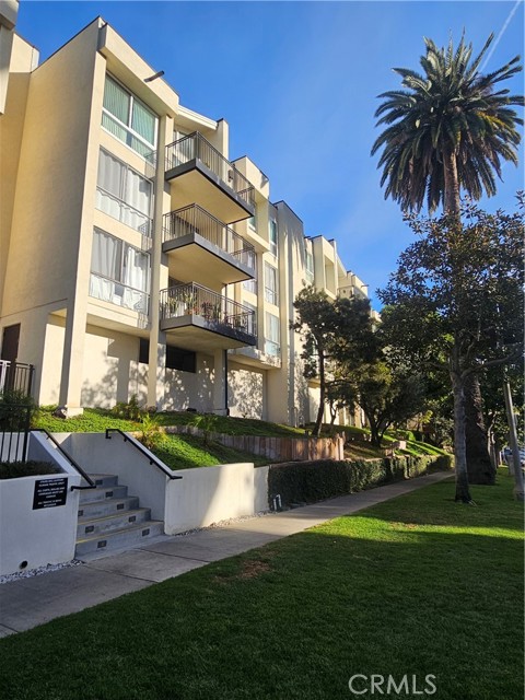 Image 1 of 7 For 1340 Beverly Glen Boulevard 310