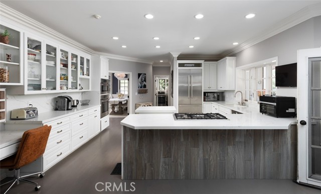 10762 Meads, Orange CA: https://media.crmls.org/medias/e2a76f72-de65-48f1-b706-2cd65f1be718.jpg
