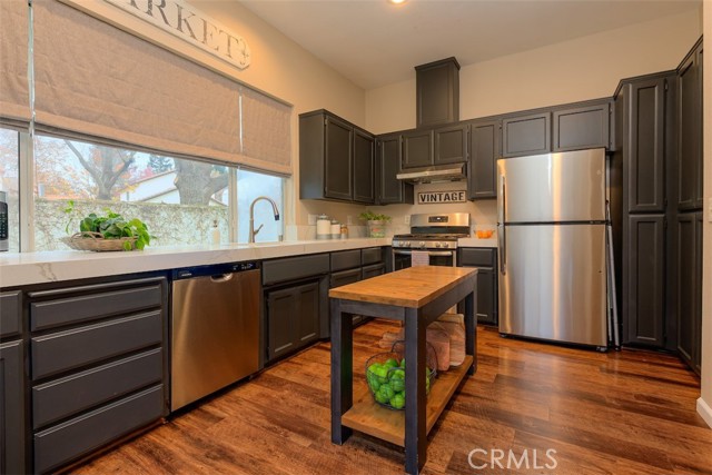 Detail Gallery Image 13 of 49 For 244 Mission Serra Ter, Chico,  CA 95928 - 3 Beds | 2 Baths