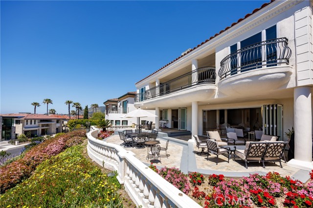 Detail Gallery Image 22 of 41 For 77 Ritz Cove Dr, Dana Point,  CA 92629 - 5 Beds | 5/1 Baths