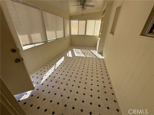 Detail Gallery Image 10 of 20 For 264 E Hill St, Lake Elsinore,  CA 92530 - 3 Beds | 1/1 Baths