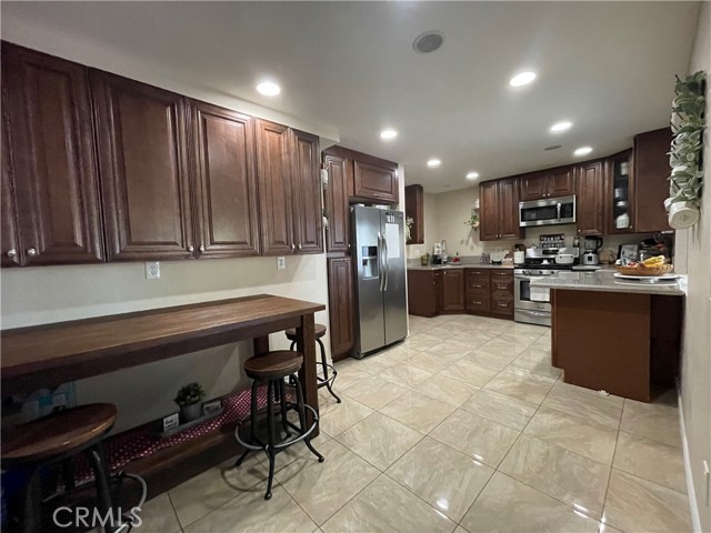 1675 Maple Drive, Chula Vista, California 91911, 3 Bedrooms Bedrooms, ,4 BathroomsBathrooms,Residential,For Sale,Maple Drive,SW24082836