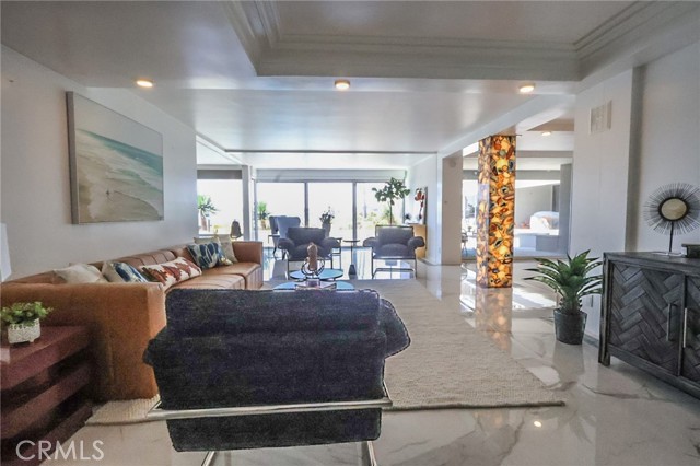 2525 Ocean Boulevard, Corona del Mar CA: https://media.crmls.org/medias/e2a8ca8f-ed3a-4fea-a6dc-0be0e050abf3.jpg