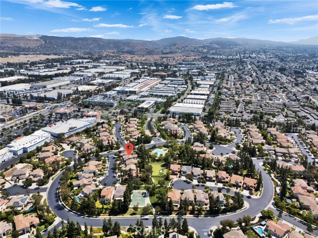 3002 Blackwood Court, Fullerton CA: https://media.crmls.org/medias/e2a8f78e-db36-4ae8-8023-291c6ea243a7.jpg