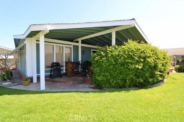 12623 Lake Frost Way, La Mirada CA: https://media.crmls.org/medias/e2a92ce1-38aa-456d-951e-dfbf39abafa2.jpg