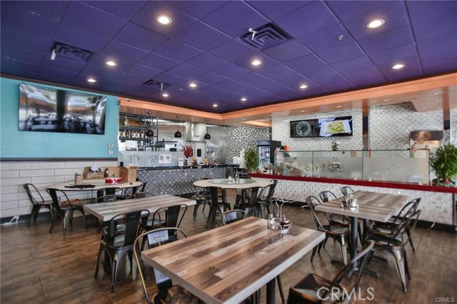 1425 Artesia Blvd, Gardena CA: https://media.crmls.org/medias/e2aa6eff-4f95-49b3-b966-a7e838d17f82.jpg