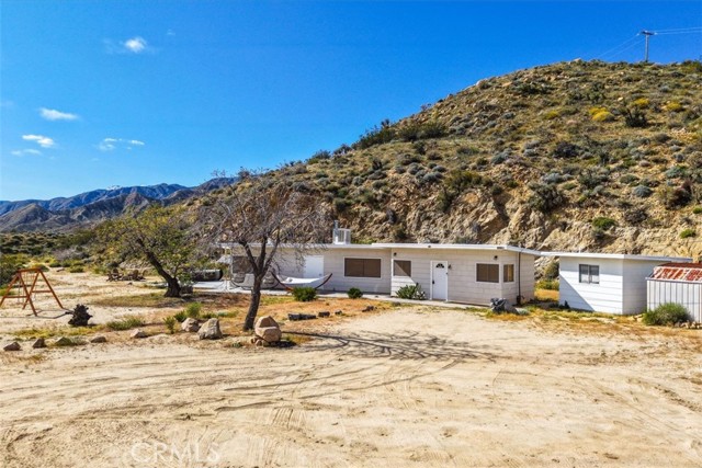 Detail Gallery Image 3 of 75 For 8500 S Samel Rd, Morongo Valley,  CA 92256 - 1 Beds | 1 Baths