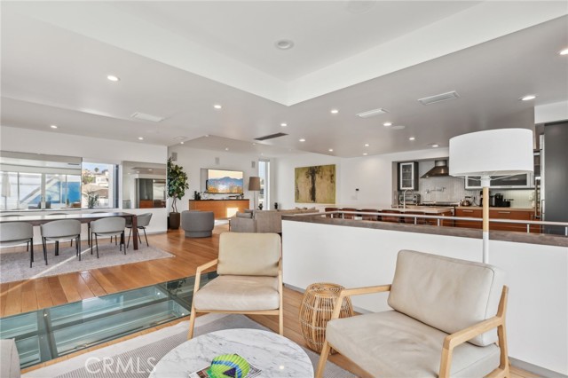 Detail Gallery Image 19 of 71 For 58 6th St, Hermosa Beach,  CA 90254 - 4 Beds | 5 Baths