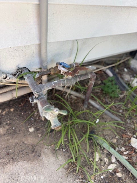 Detail Gallery Image 32 of 33 For 11256 Haskell Ave, Granada Hills,  CA 91344 - 4 Beds | 3 Baths