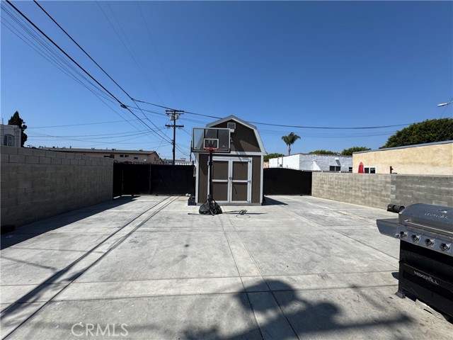 1743 W 79th Street, Los Angeles CA: https://media.crmls.org/medias/e2ab8ca9-080f-4b5a-b7f7-b782f2eed65f.jpg