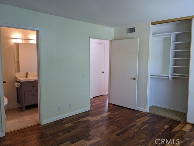 Detail Gallery Image 6 of 17 For 38 Exeter #7,  Irvine,  CA 92612 - 2 Beds | 1 Baths