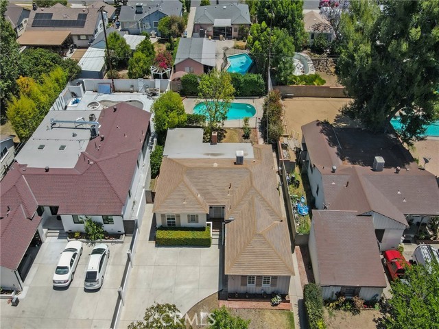 Detail Gallery Image 28 of 32 For 9952 Noble Ave, –,  CA 91345 - 4 Beds | 2 Baths