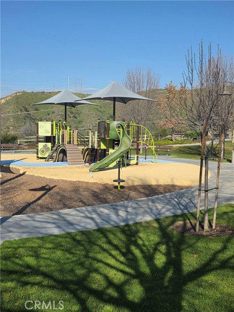 Detail Gallery Image 45 of 49 For 20523 Stella, Saugus,  CA 91350 - 4 Beds | 4 Baths