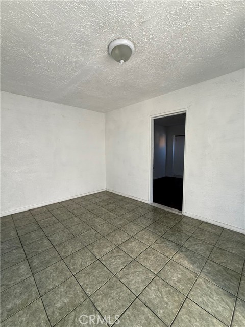 Detail Gallery Image 8 of 9 For 8518 S Fir Ave, Los Angeles,  CA 90001 - 1 Beds | 1 Baths