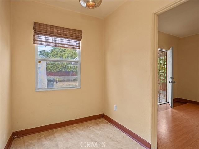 Detail Gallery Image 12 of 44 For 623 S Hillview Ave, Los Angeles,  CA 90022 - 2 Beds | 1 Baths