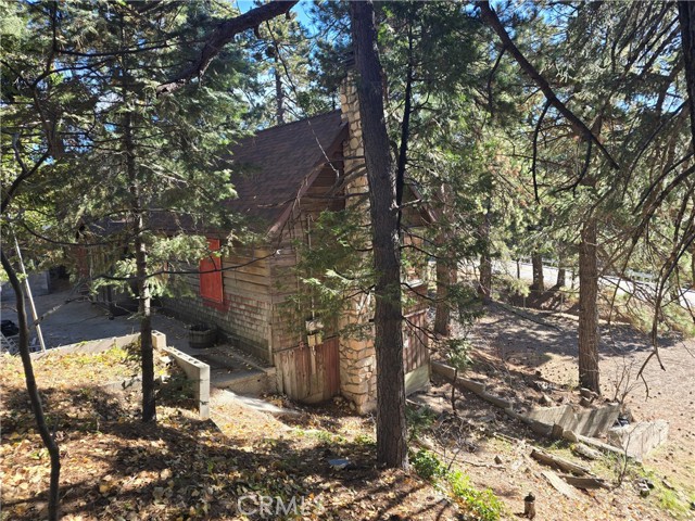 Detail Gallery Image 6 of 7 For 31845 Hilltop, Running Springs,  CA 92382 - 1 Beds | 1 Baths