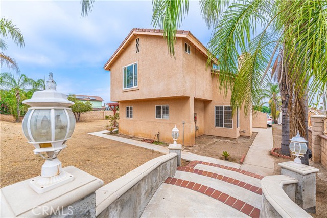 Detail Gallery Image 1 of 44 For 751 W Ontario Ave, Corona,  CA 92882 - 4 Beds | 2/1 Baths