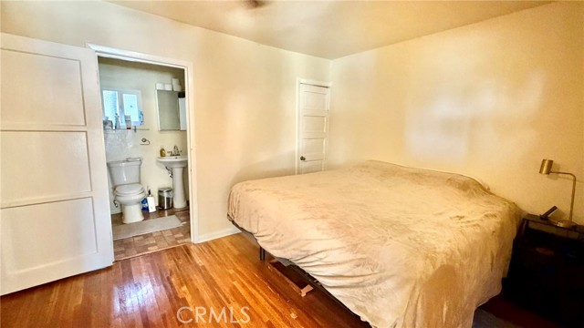 Detail Gallery Image 11 of 24 For 843 Laveta Ter, Echo Park,  CA 90026 - 4 Beds | 2 Baths