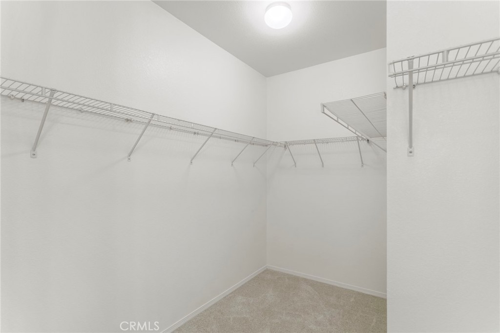 https://media.crmls.org/medias/e2b0d9e1-073d-4b3b-b455-5bf523e9d500.jpg?preset=X-Large