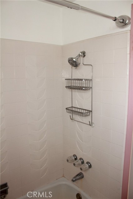 Detail Gallery Image 18 of 23 For 14915 Grevillea Ave, Lawndale,  CA 90260 - 2 Beds | 2 Baths
