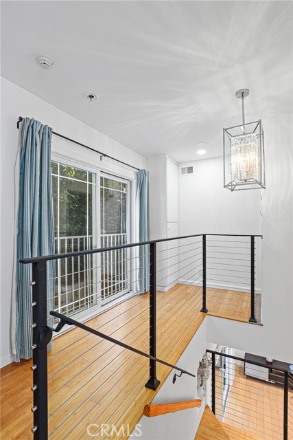 Detail Gallery Image 13 of 37 For 3329 Adina Dr, Los Angeles,  CA 90068 - 3 Beds | 3/1 Baths