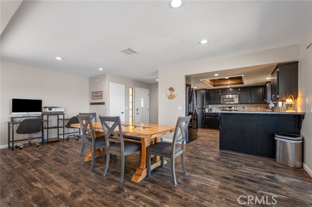 Detail Gallery Image 7 of 30 For 7686 Hilton Ave, Yucca Valley,  CA 92284 - 2 Beds | 2 Baths