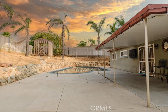 Detail Gallery Image 10 of 11 For 10937 Desert Sand Ave, Riverside,  CA 92505 - 3 Beds | 2 Baths