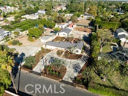 https://media.crmls.org/medias/e2b485c5-3e57-4e78-92d6-1f622b0b94ad.jpg?preset=X-Large
