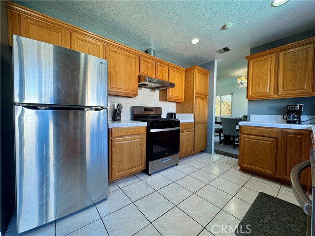Detail Gallery Image 12 of 48 For 21 N Slope Ln, Pomona,  CA 91766 - 4 Beds | 2/1 Baths