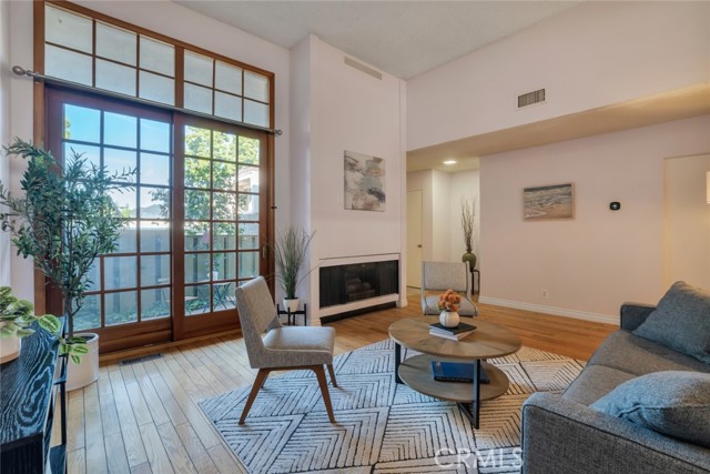 Front Image Thumbnail for CRBB26085237