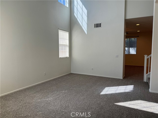 Detail Gallery Image 7 of 11 For 19562 Rotterdam, Riverside,  CA 92508 - 3 Beds | 2/1 Baths