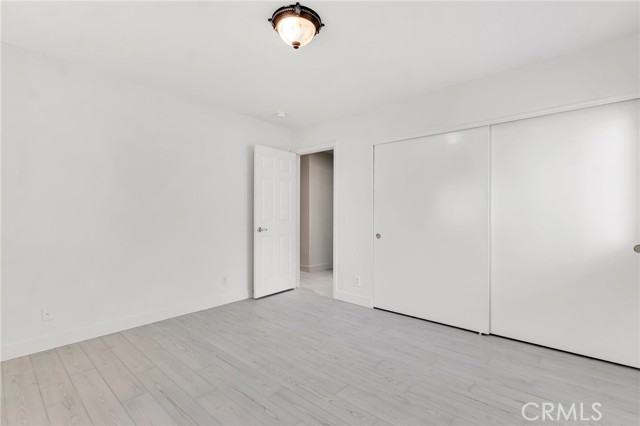221 Acacia Lane, Newbury Park CA: https://media.crmls.org/medias/e2b4f4be-76f0-4d33-b981-91430f5ca473.jpg