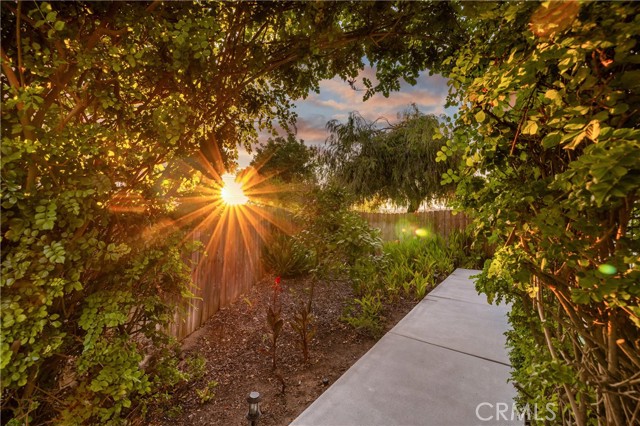 Detail Gallery Image 9 of 61 For 493 Poets Square, Fallbrook,  CA 92028 - 3 Beds | 2/1 Baths