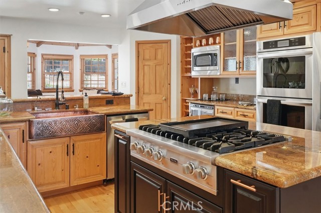 922 Carefree Drive, Simi Valley CA: https://media.crmls.org/medias/e2b535cb-916c-47cf-8c67-a1dfbfe704a4.jpg