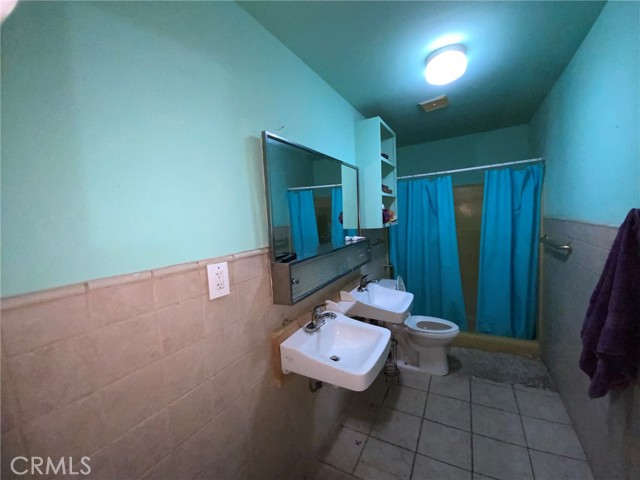 29256 Arrowhead Avenue, Barstow CA: https://media.crmls.org/medias/e2b58039-4e8e-49cc-b032-99186687d4b4.jpg